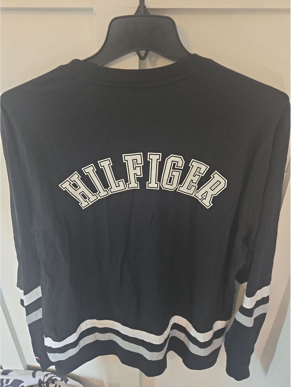 Tommy Hilfiger x NFL Las Vegas Raiders Long Sleeve Graphic Shirt Size XL - Picture 4 of 7